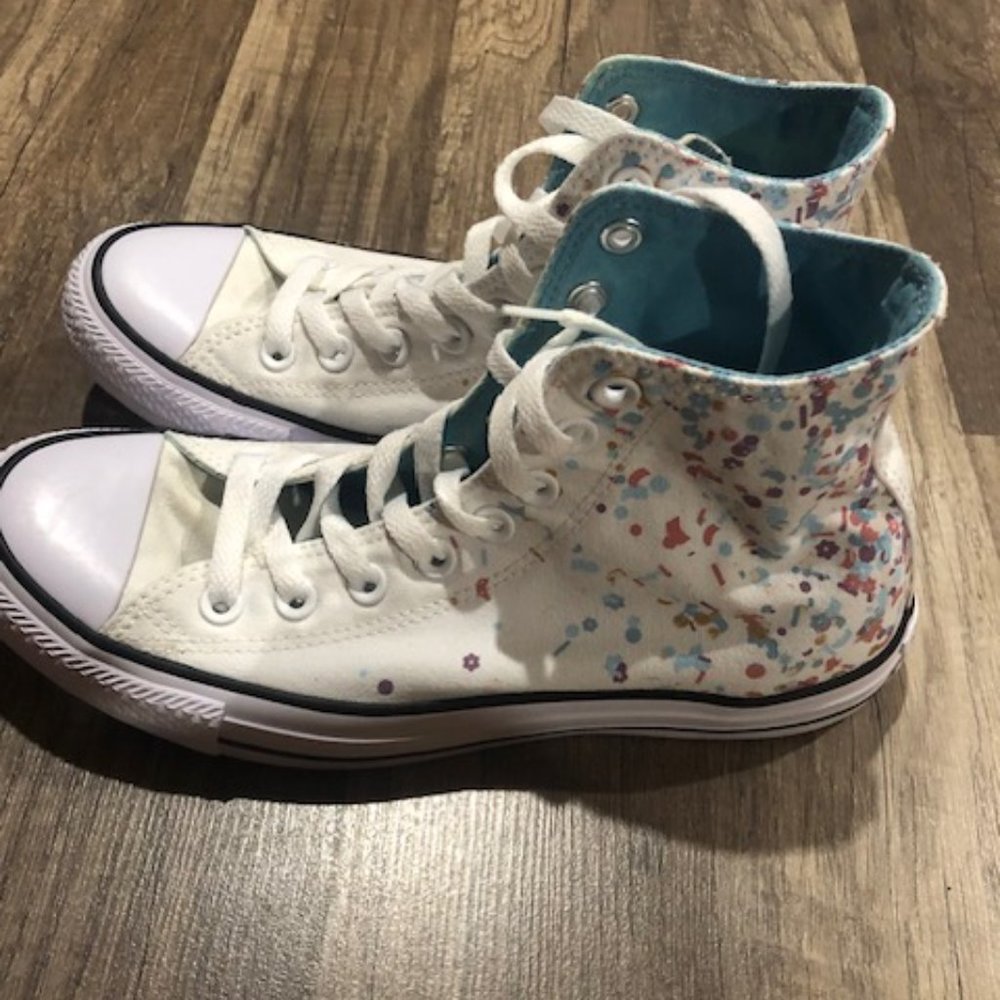 Converse - Picture 2 of 5